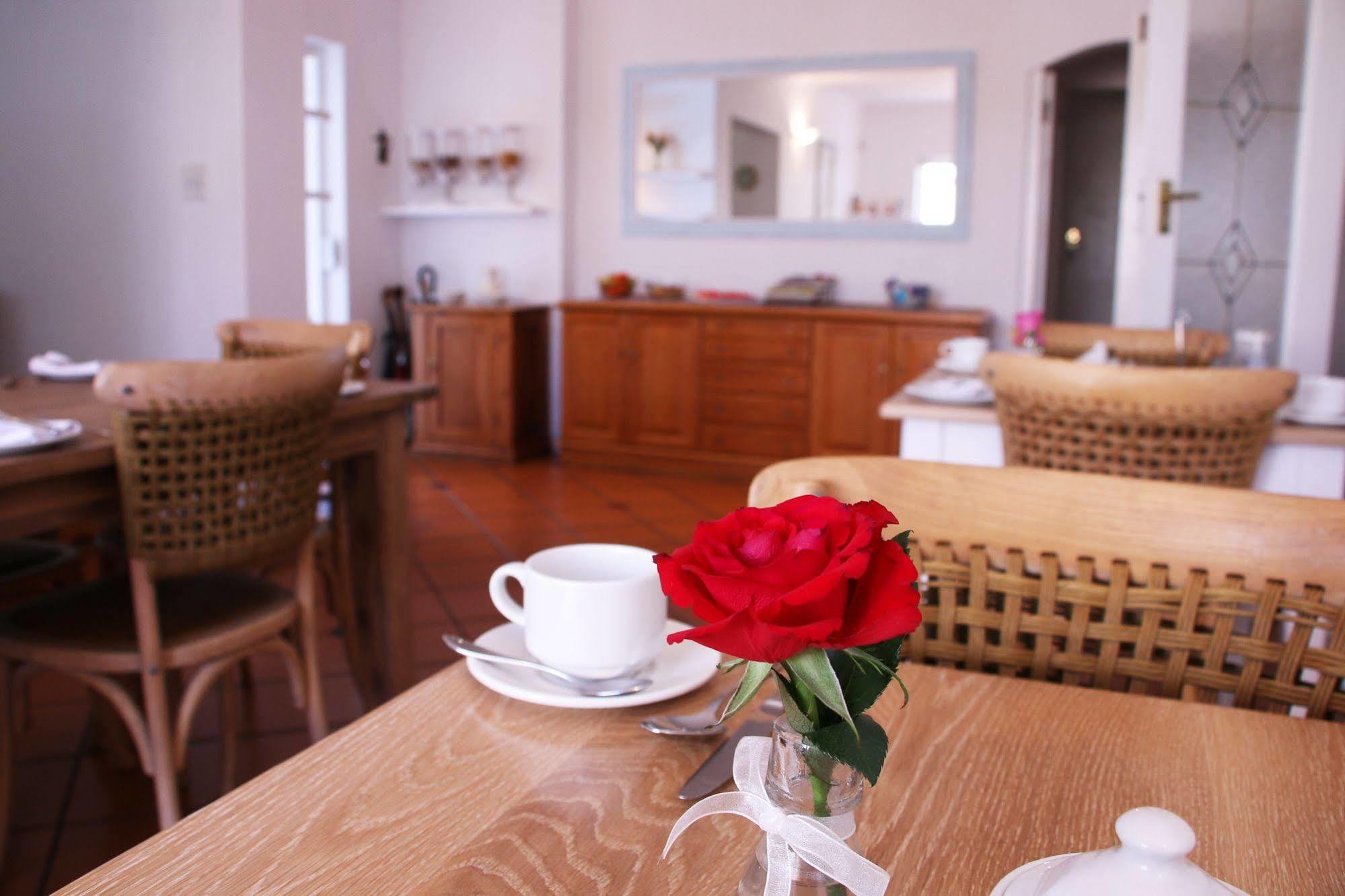 Paradiso & Self-catering Guest house 4*