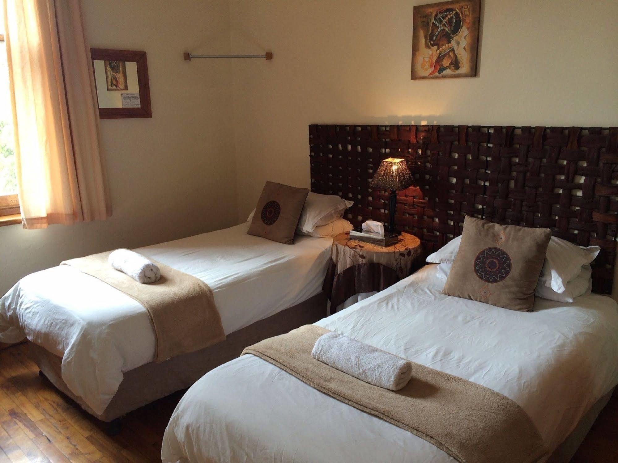 A Sunflower Stop Backpackers Hostel Cape Town