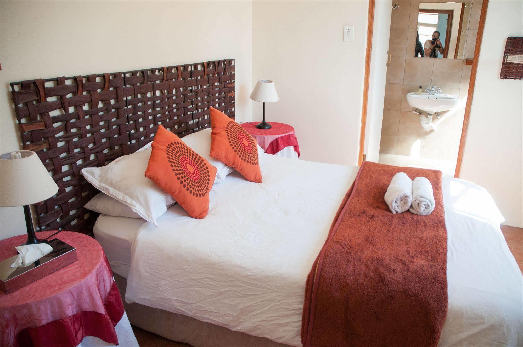 A Sunflower Stop Backpackers Hostel Cape Town