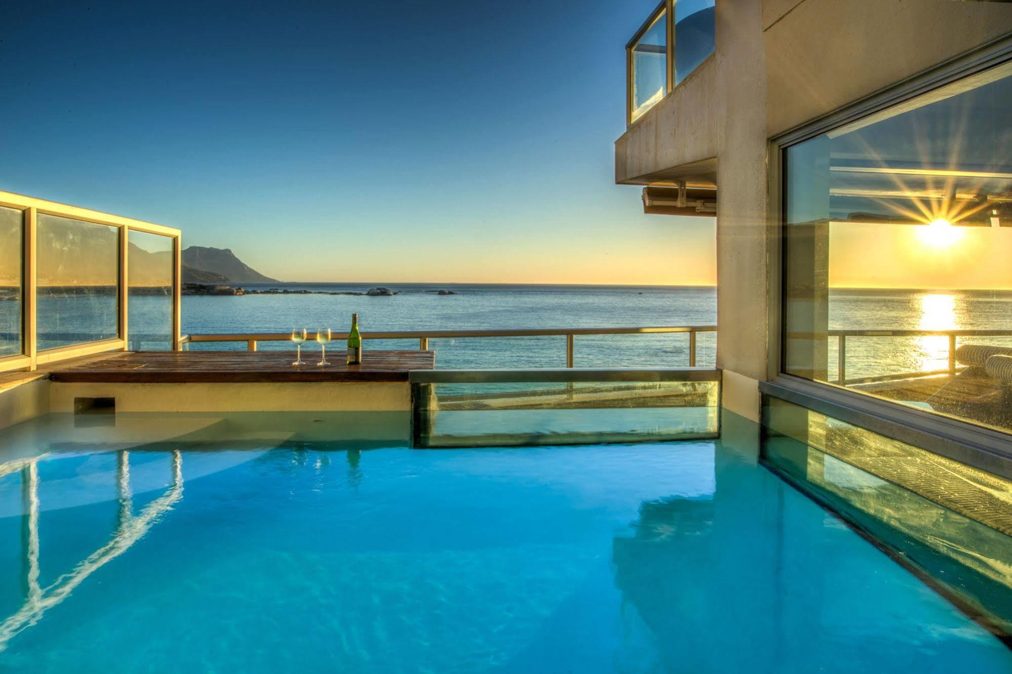 Clifton Rocks Apartment Cape Town