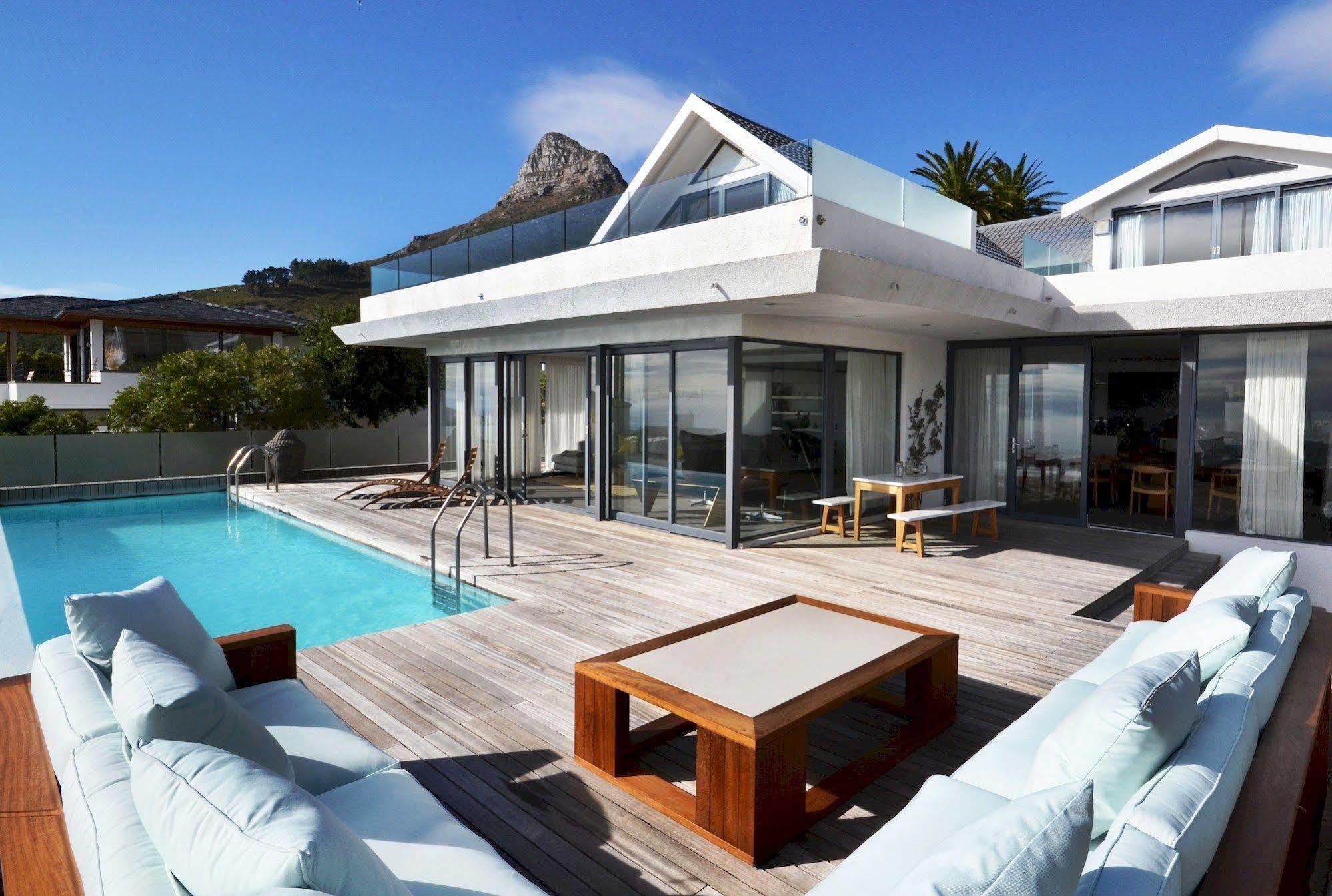 Scandinavian Mansion. 9 Bedroom Palace. Cape Town