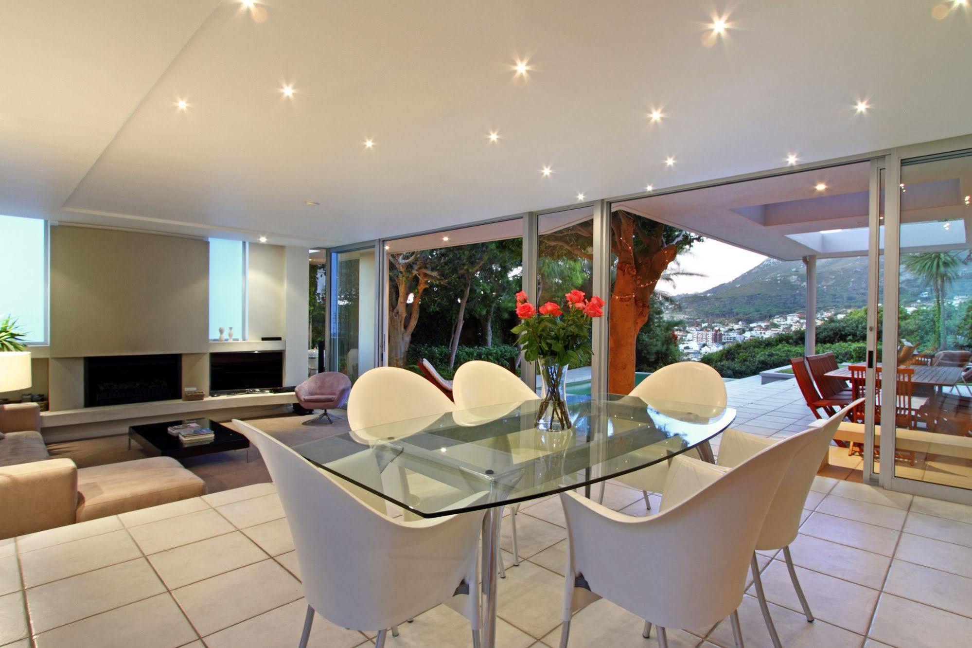 Lion's View & Villa