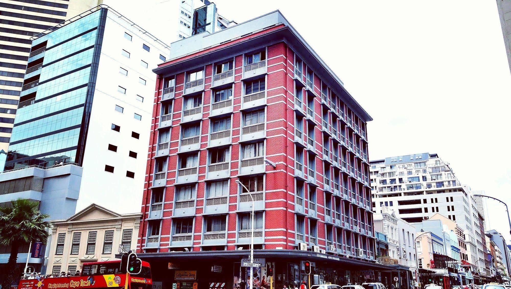 Homebase Backpackers * Cape Town