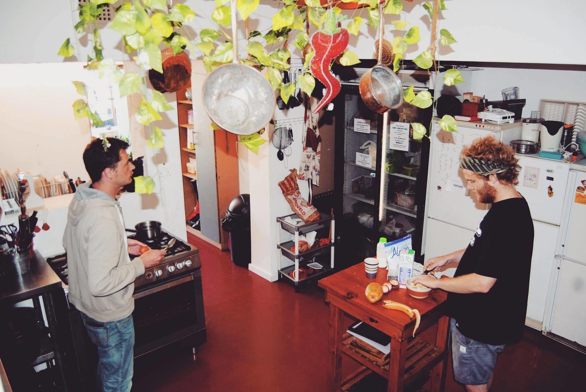 Hostel Homebase Backpackers *