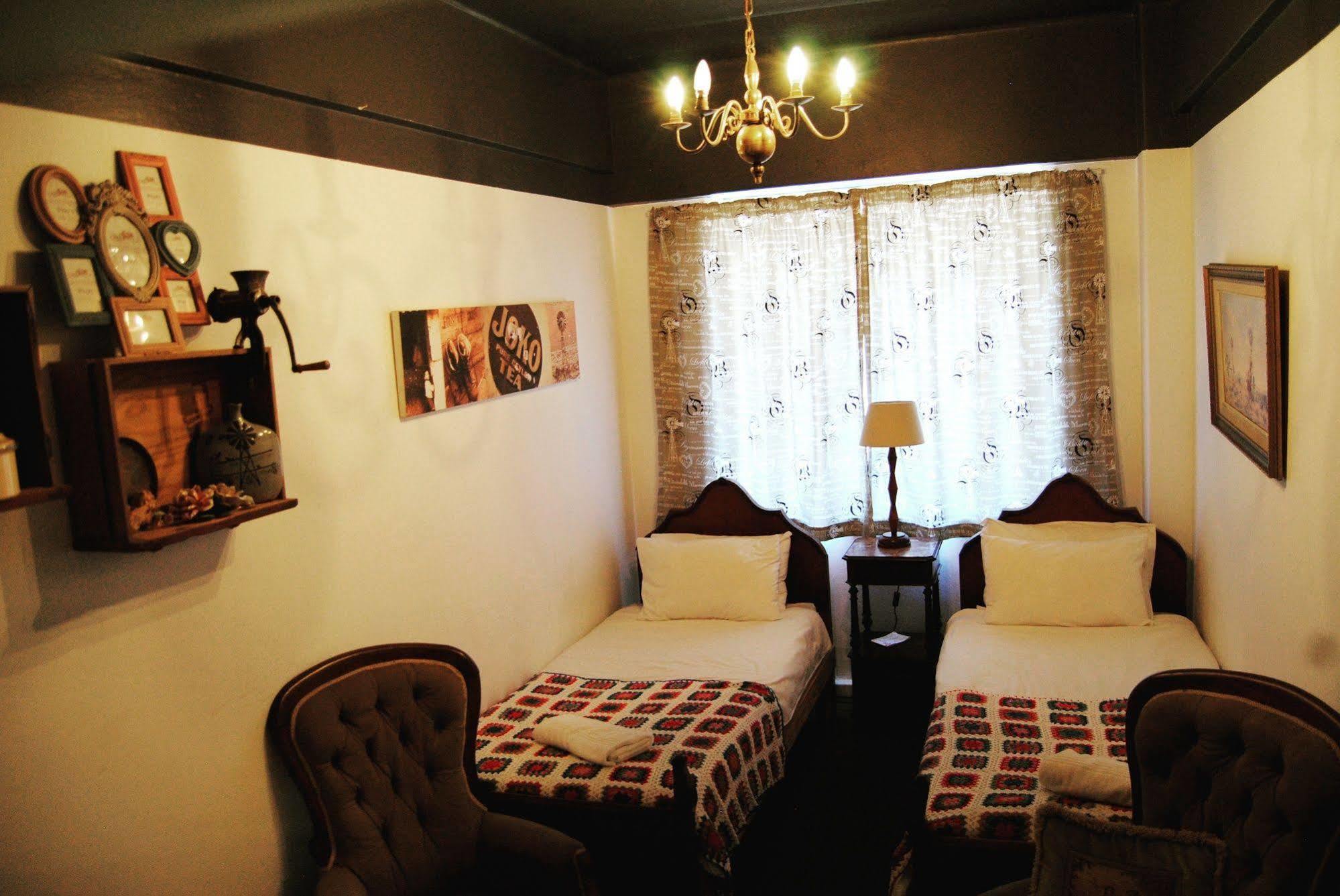 Hostel Homebase Backpackers *