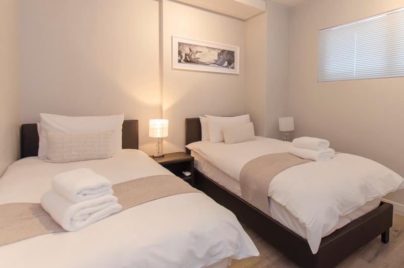 Greenwich Square Apartment *