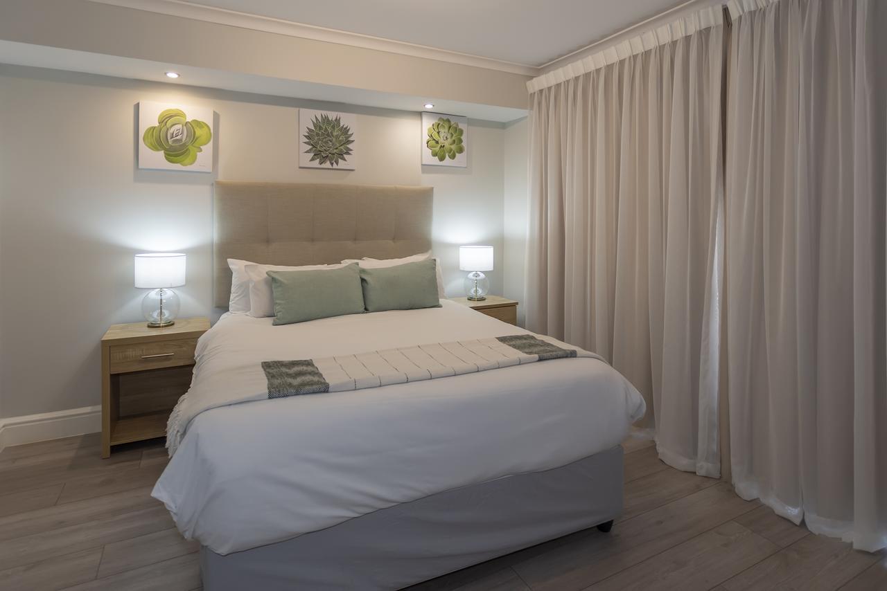 The Paragon Luxury * Cape Town