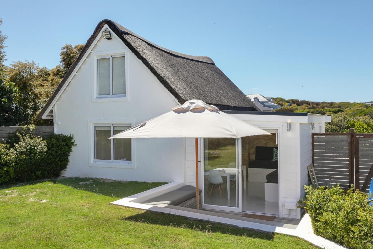 Homestay Blue Whale Surf Shack Cape Town
