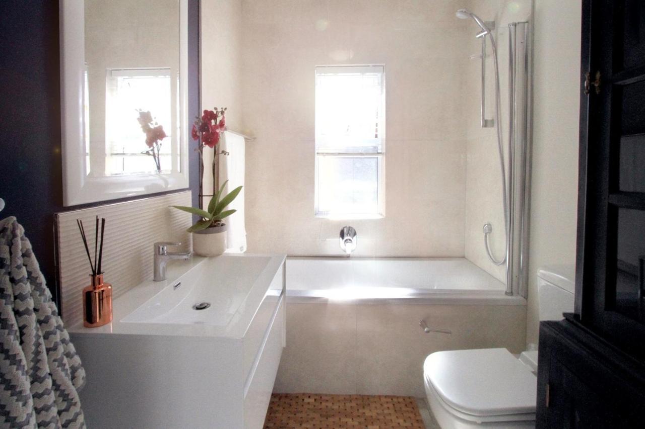 Rose Court Fresnaye