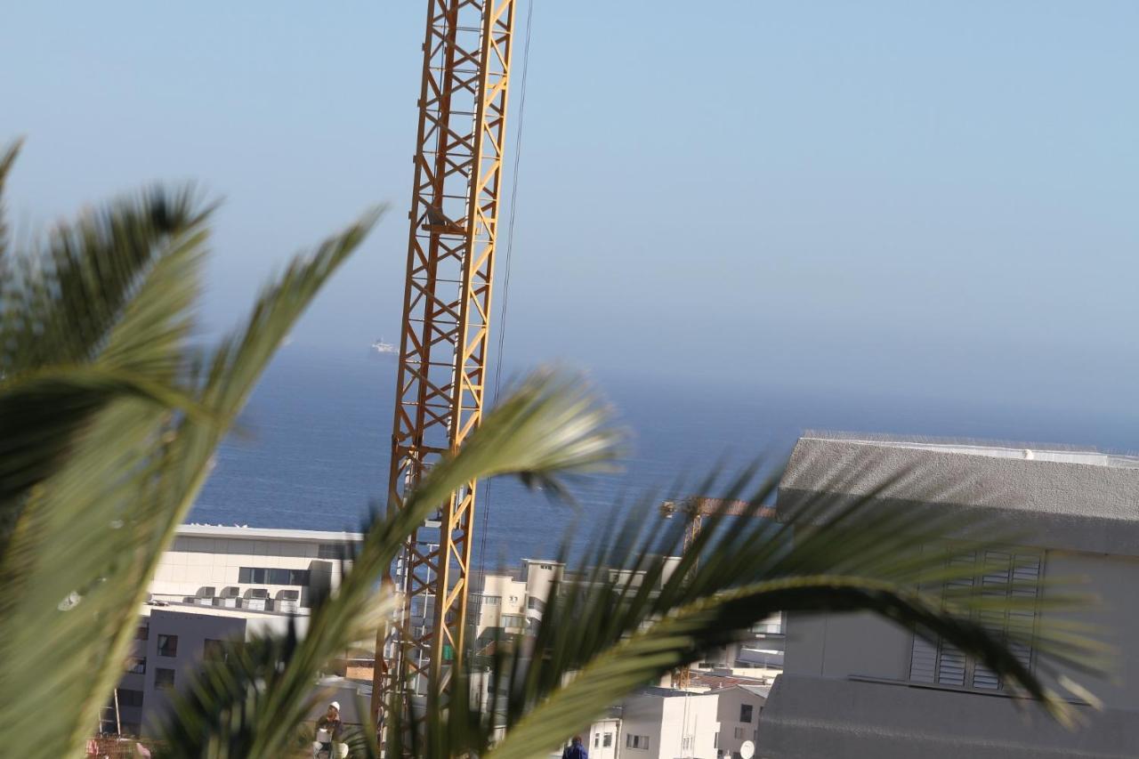 Rose Court Fresnaye * Cape Town