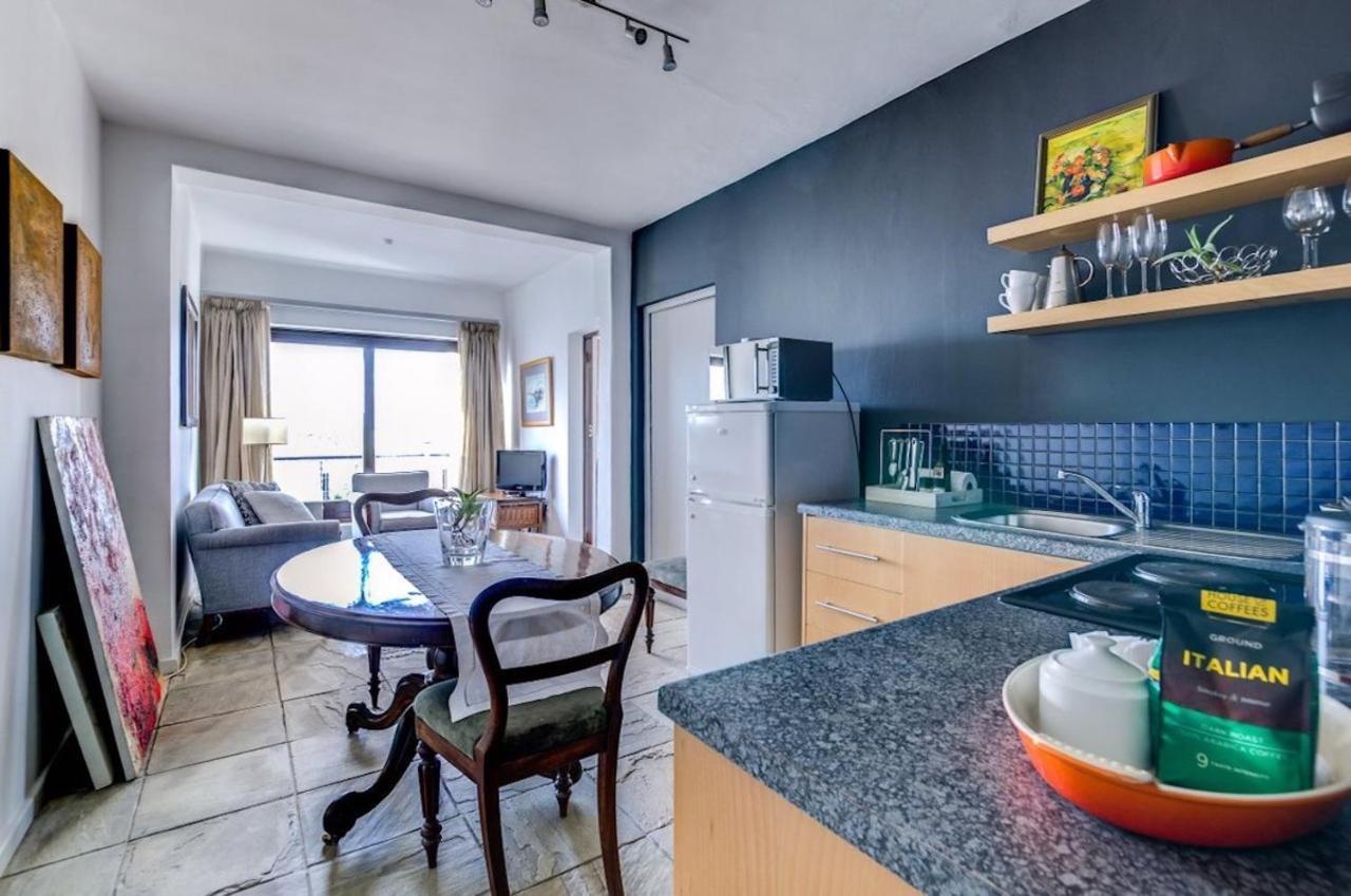 Ten On Joubert Cape Town