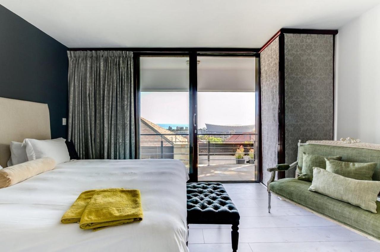 Ten On Joubert Guest house *