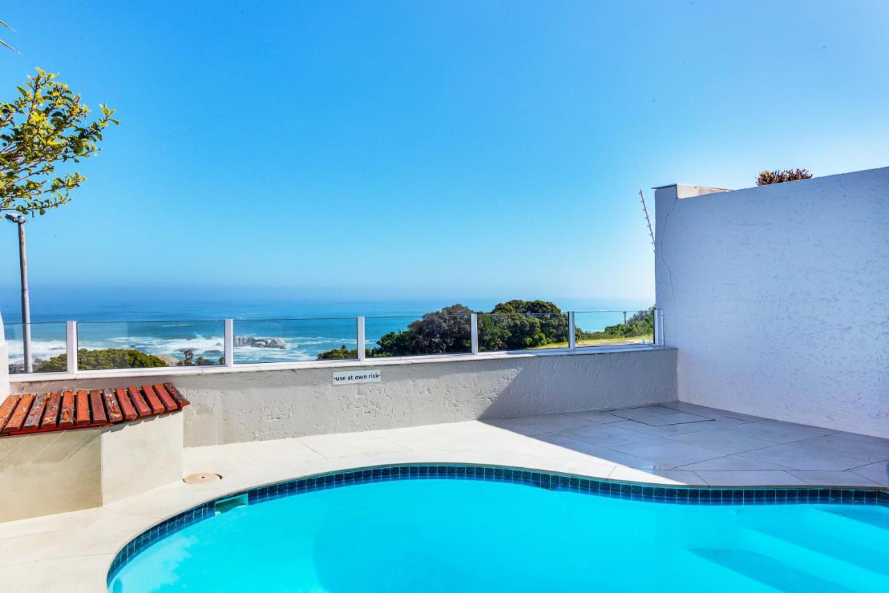 Apartment 16 On Nautica Cape Town