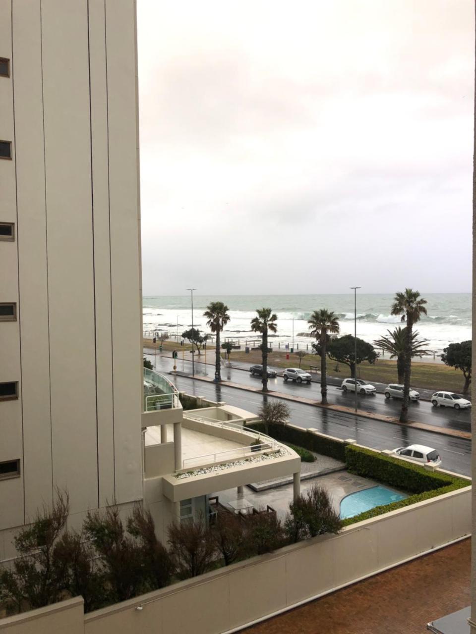 Sea Point Apartment