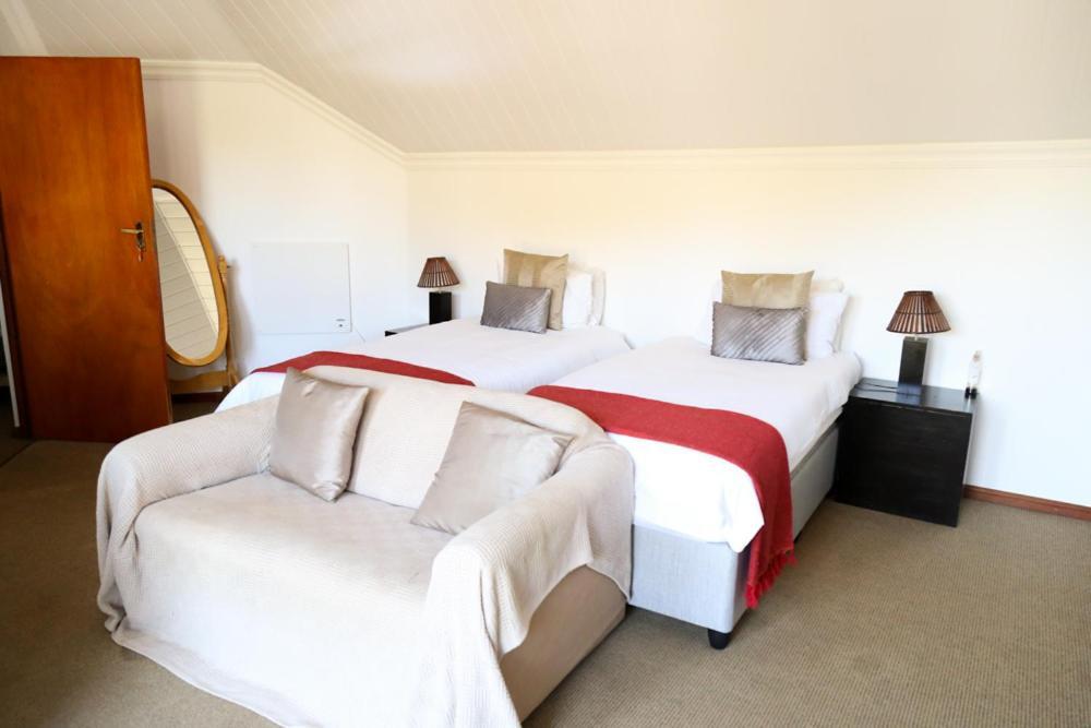 Peak Manor Bed & Breakfast