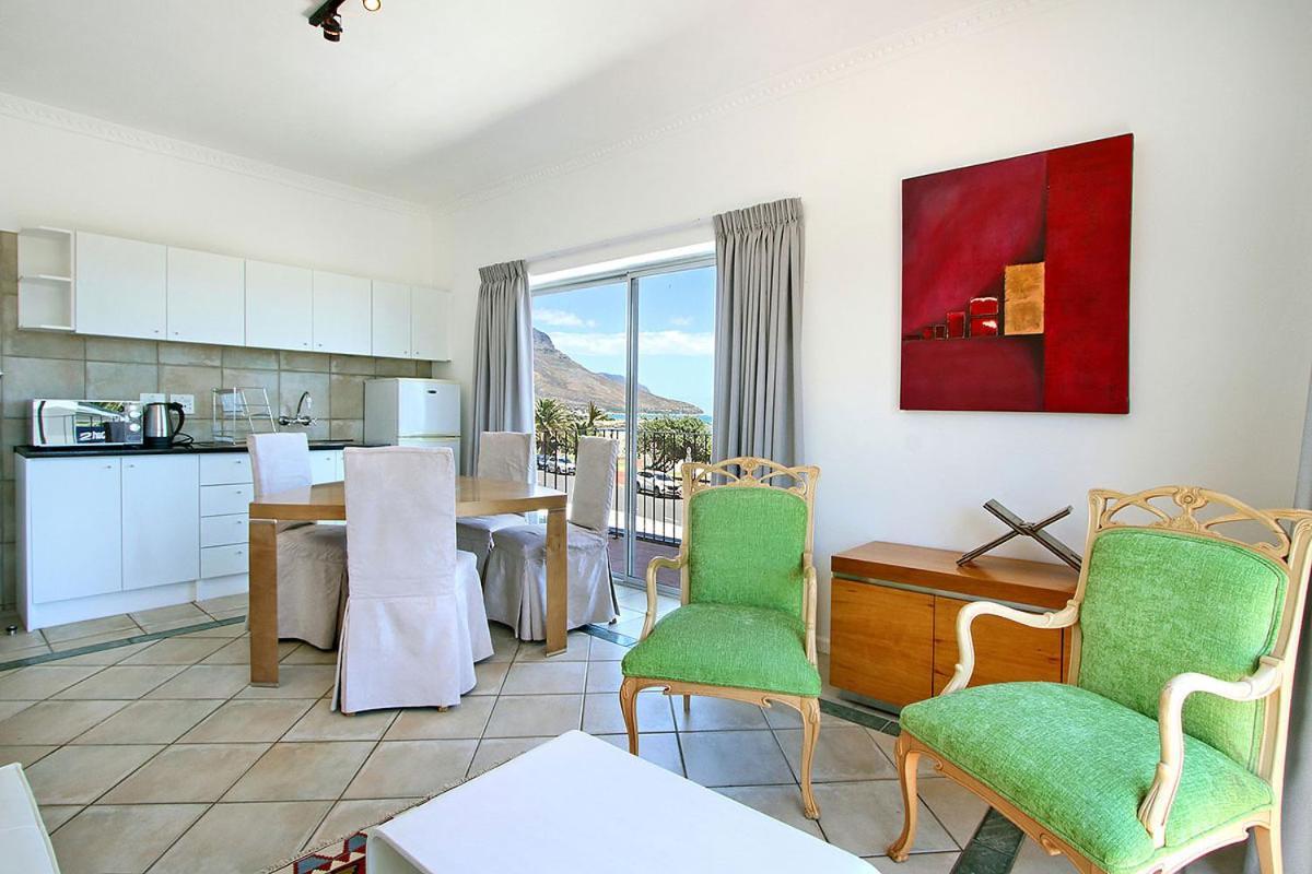 Apartment On The In Campsbay