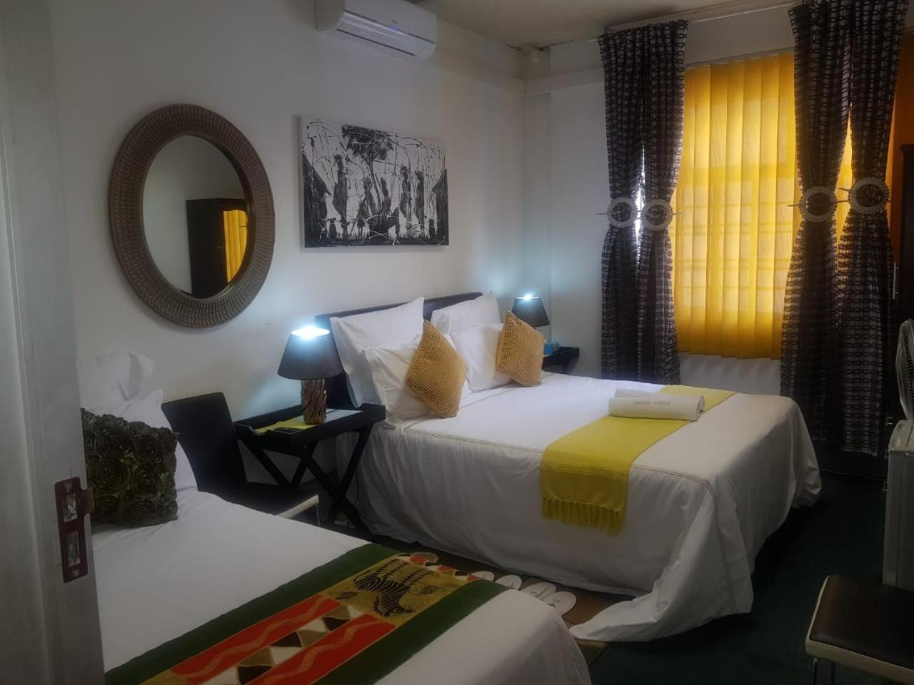 Unique Lodge