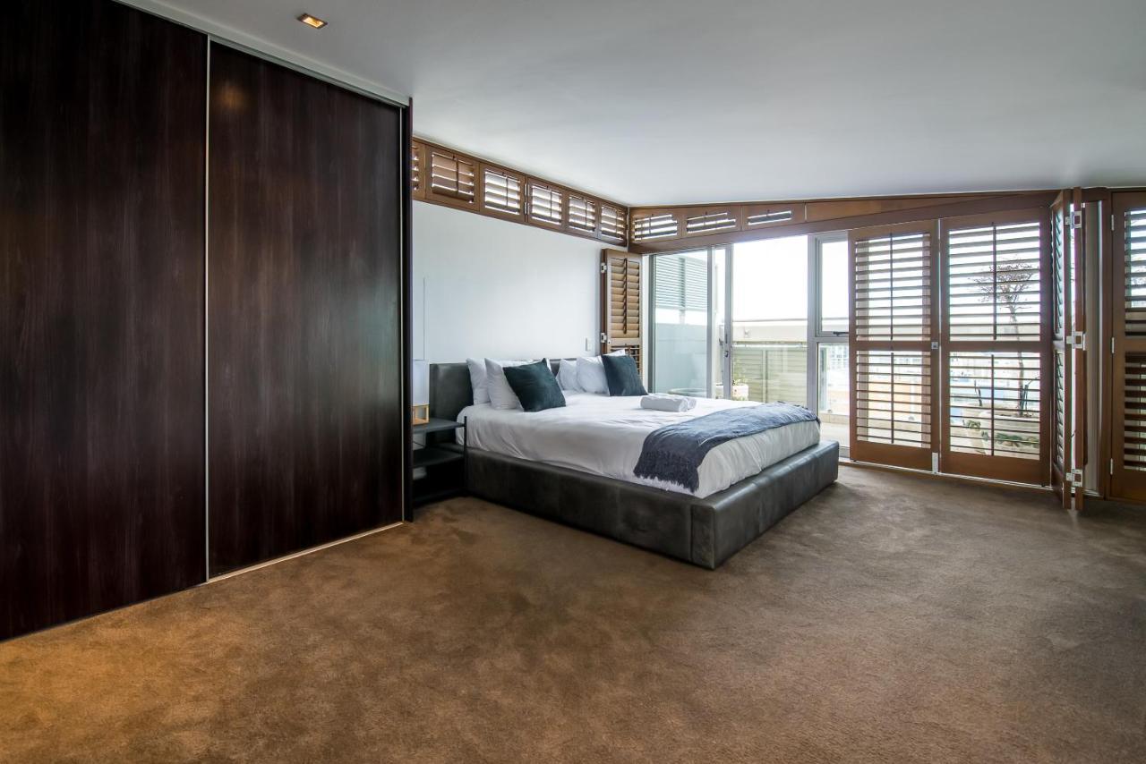 Apartment Harbour Edge