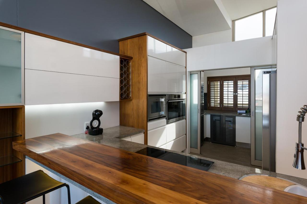 Apartment Harbour Edge Cape Town