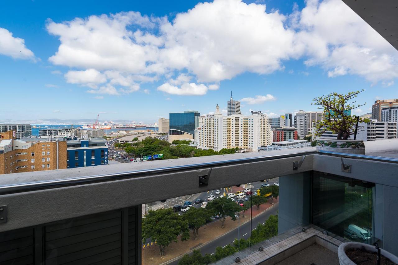 Harbour Edge Apartment