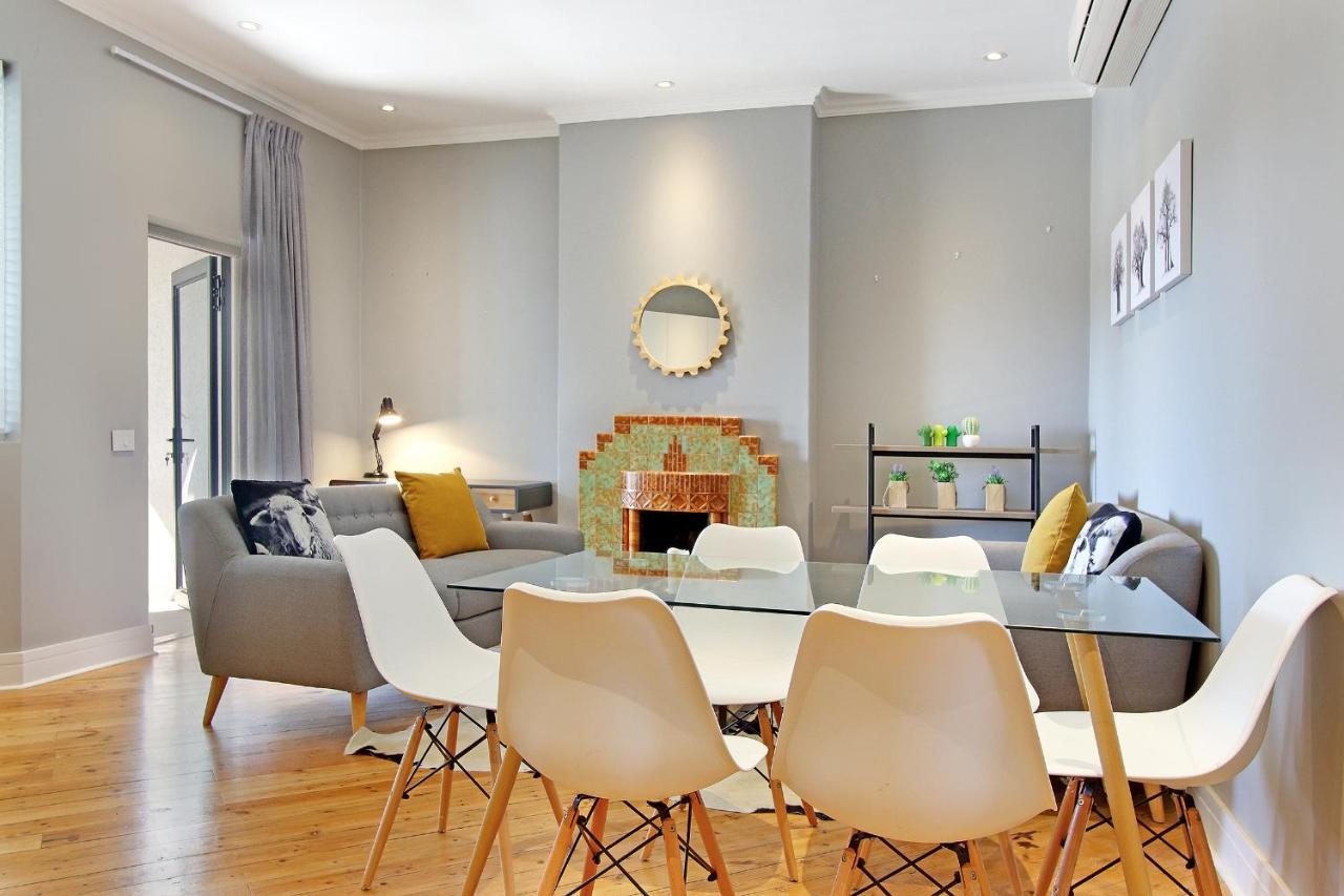 Apartment Warwick Mansions 11