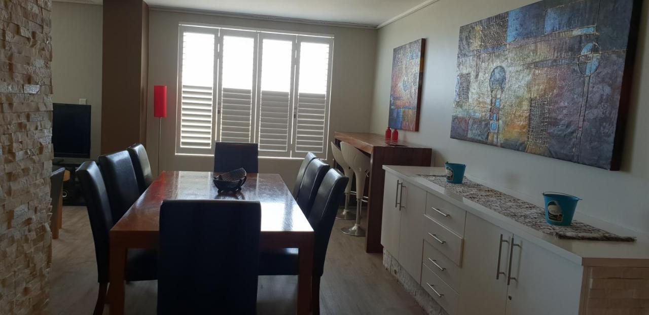 Lagoon Aparthotel 4*