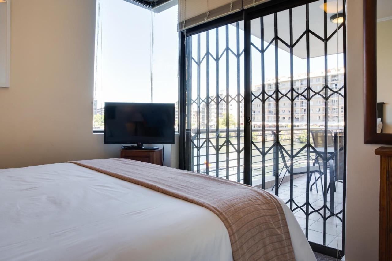 The Cliffs Tyger Waterfront * Cape Town