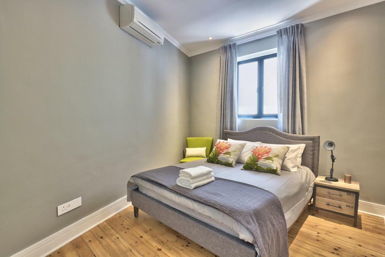 Apartment Warwick Mansions 7 Cape Town