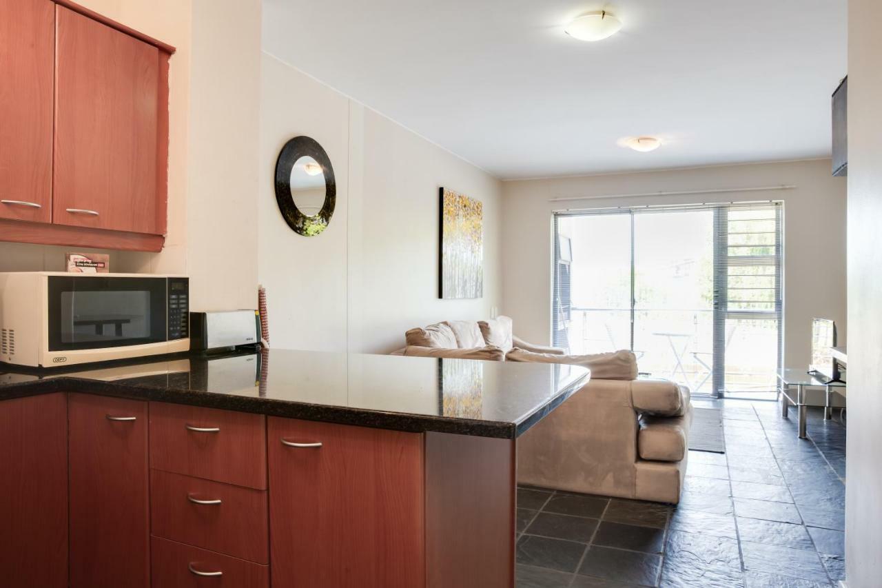 Tyger Waterfront Serviced Apartment Cape Town