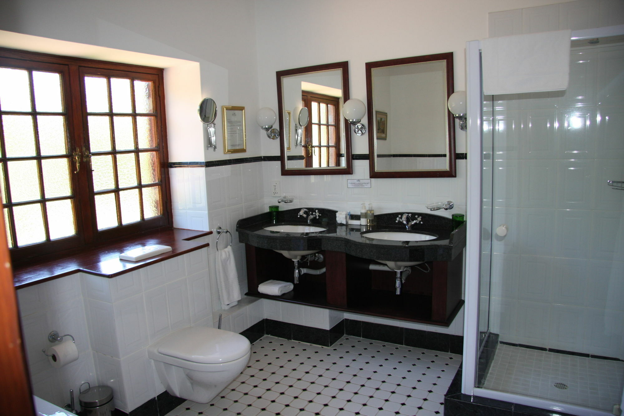 Greenways Manor 5*