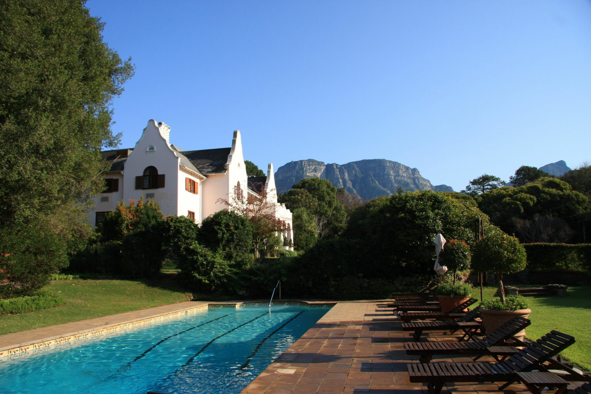 Guest house Greenways Manor