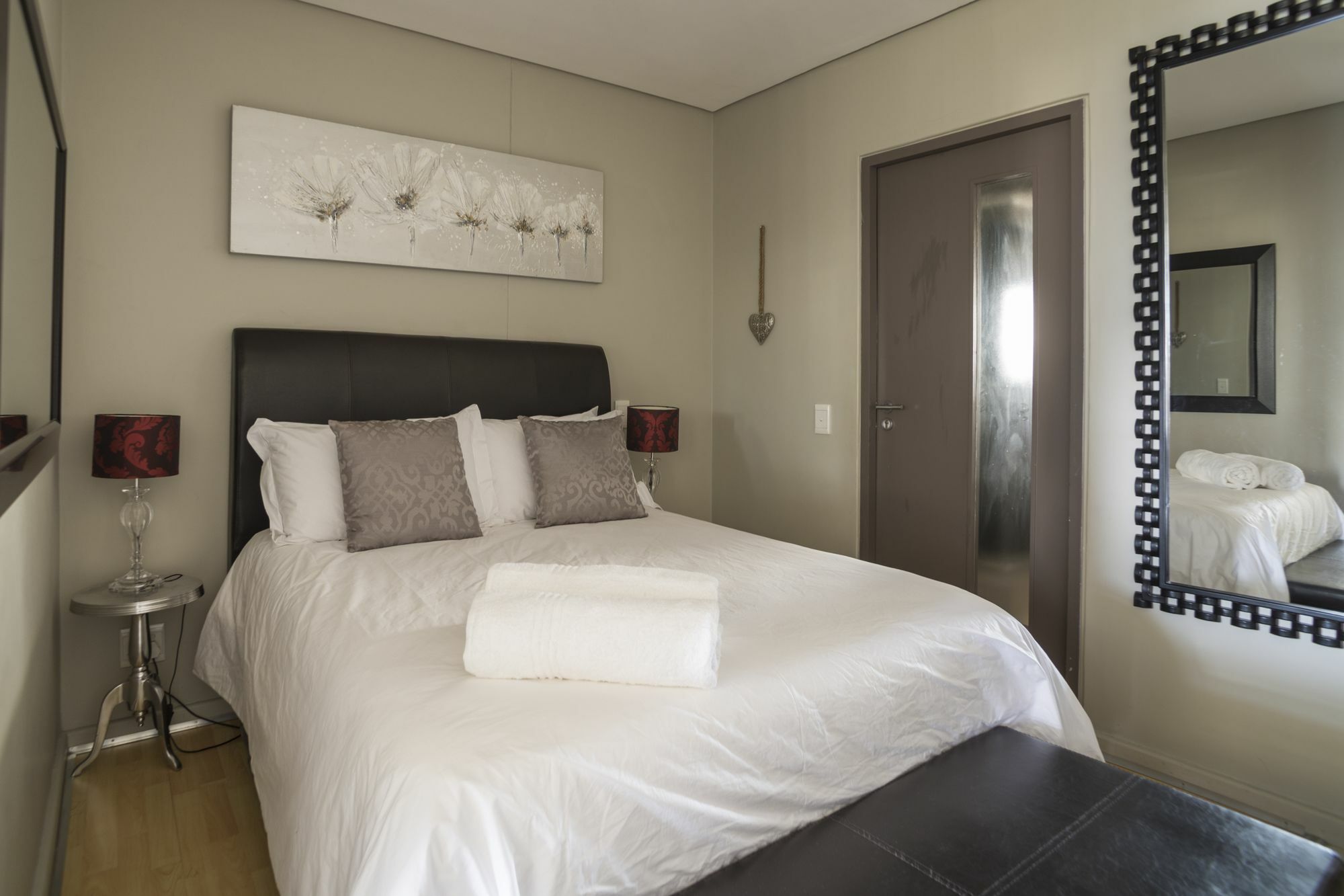 Apartment 24-7 Cape Town