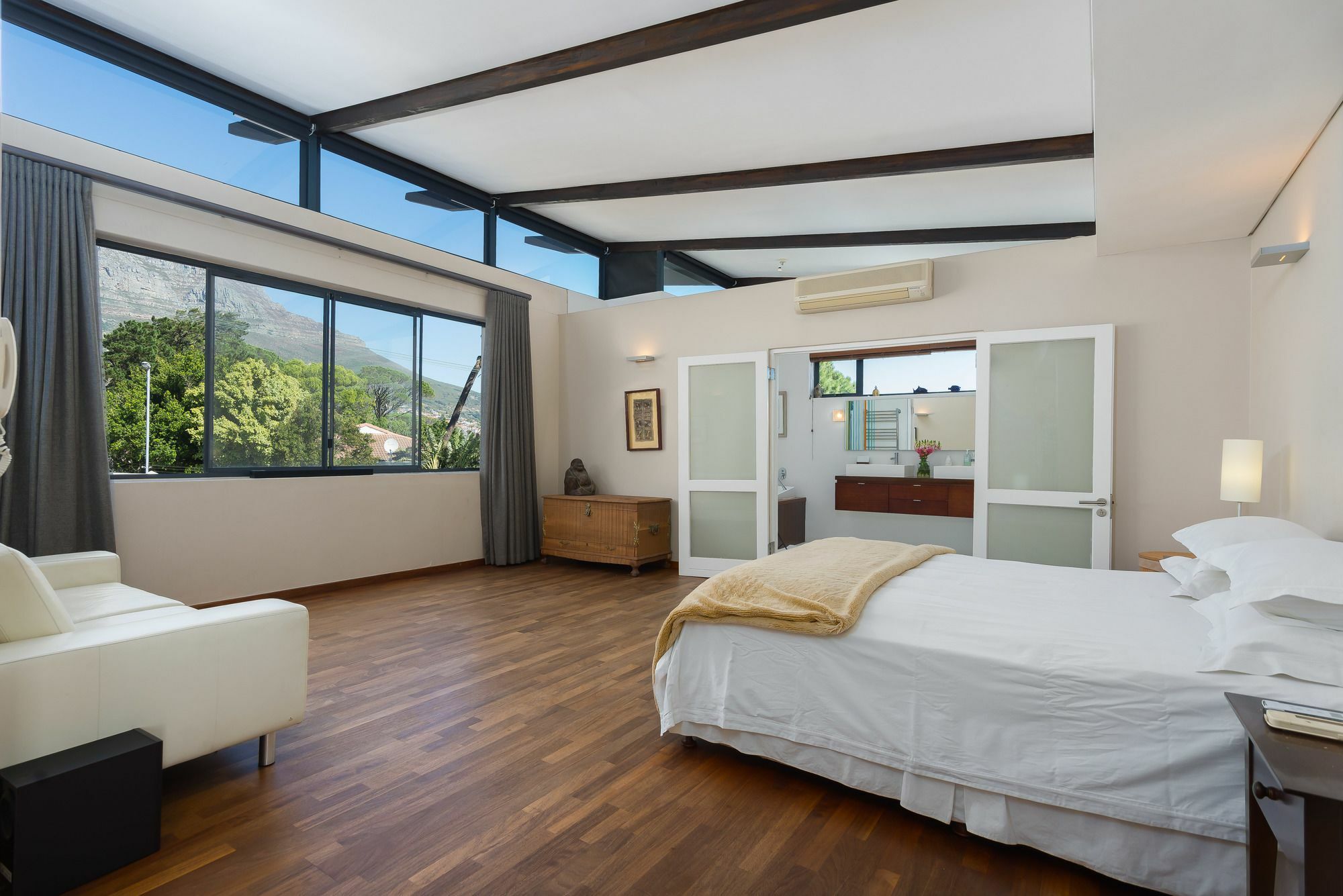 Gardenia Avenue 3 Villa