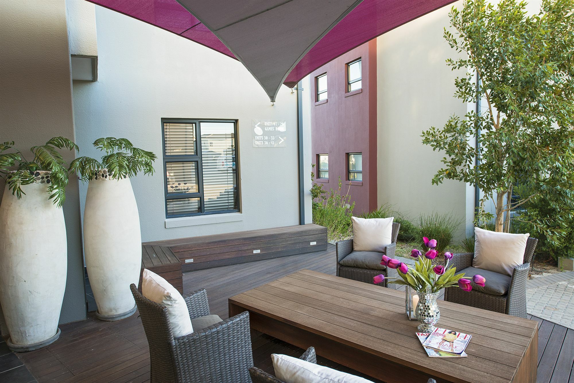 Burgundy Luxury * Cape Town