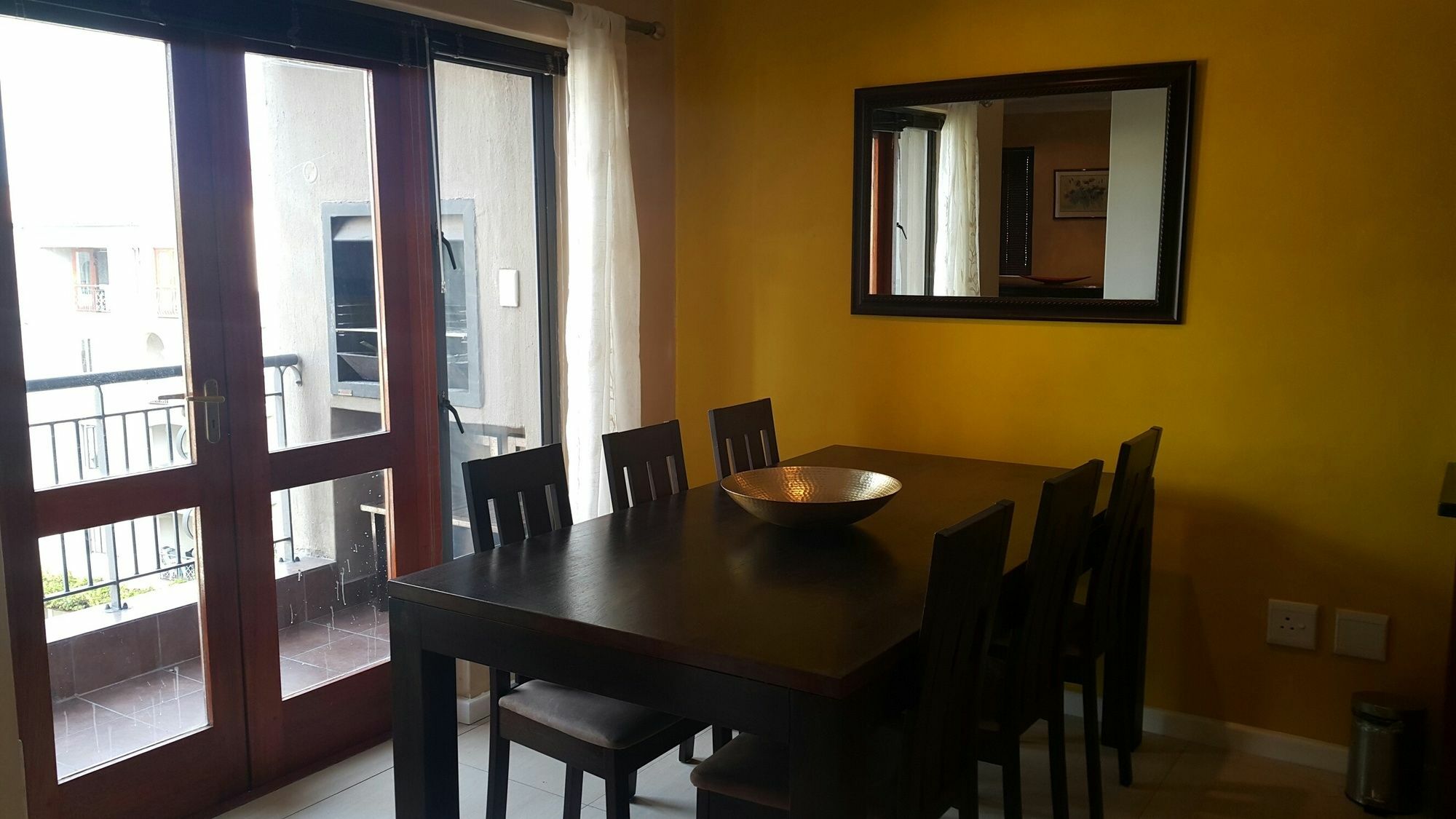 Apartment 21 Catnia