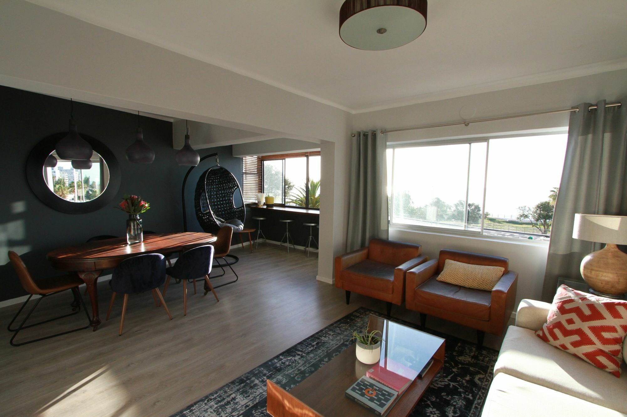 Apartment Designer With Sea Views *