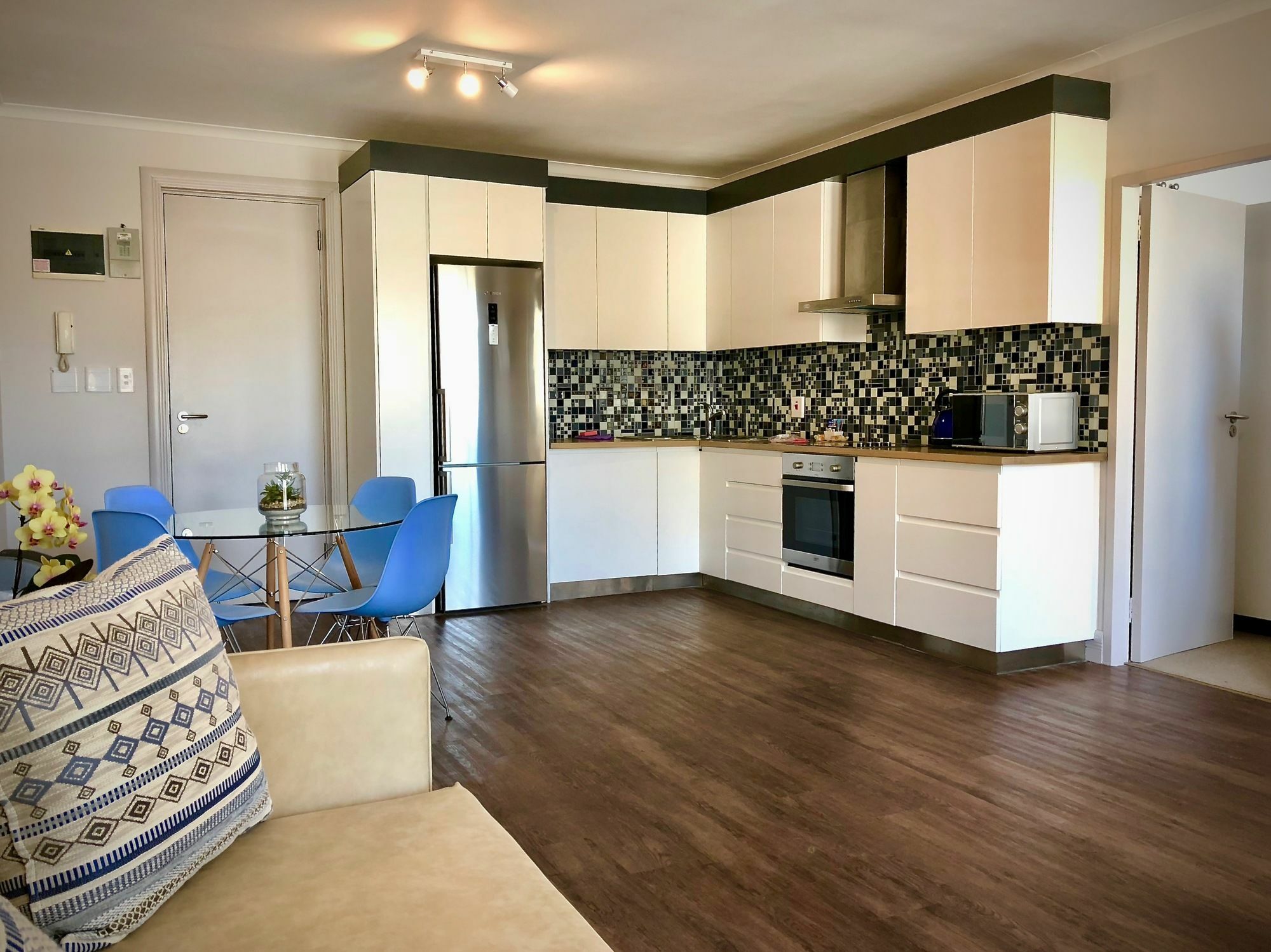 Apartment Urban Oasis At The Square Cape Town