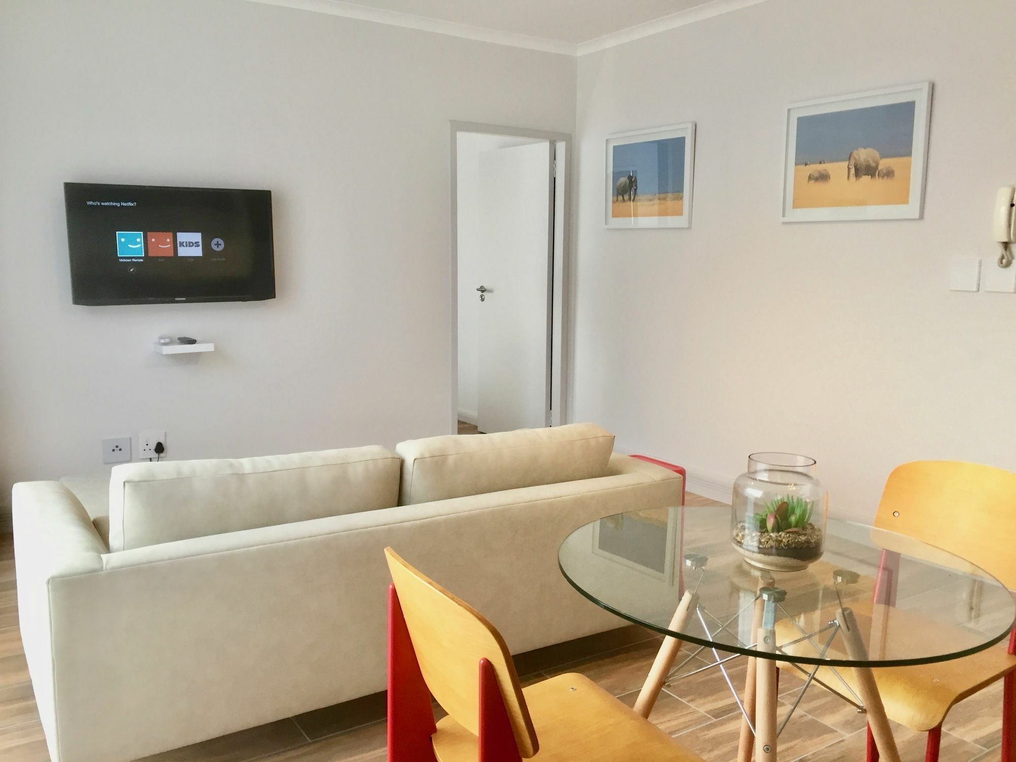 Urban Oasis At The Square Apartment *