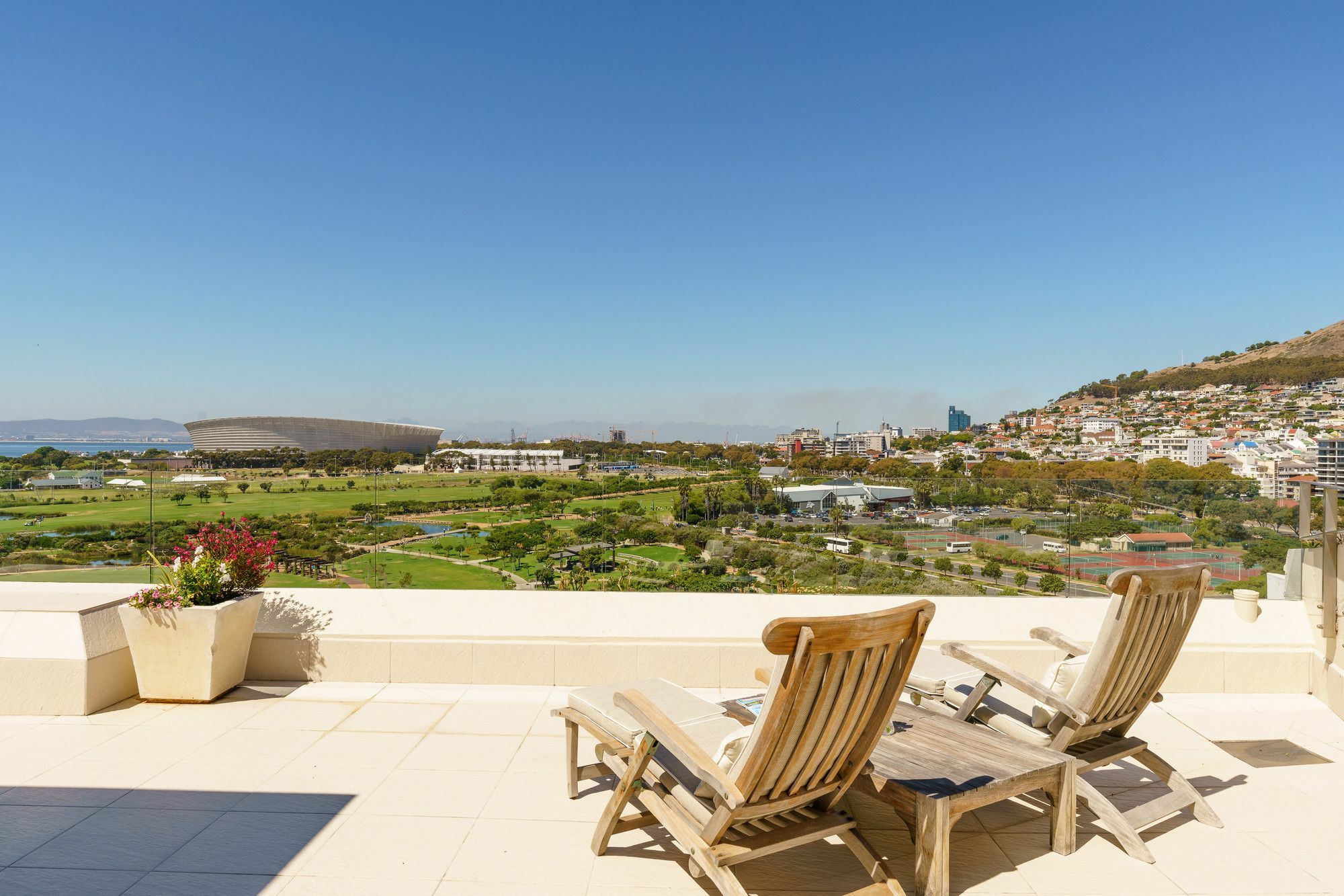 Apartment La Rive The Penthouse Cape Town
