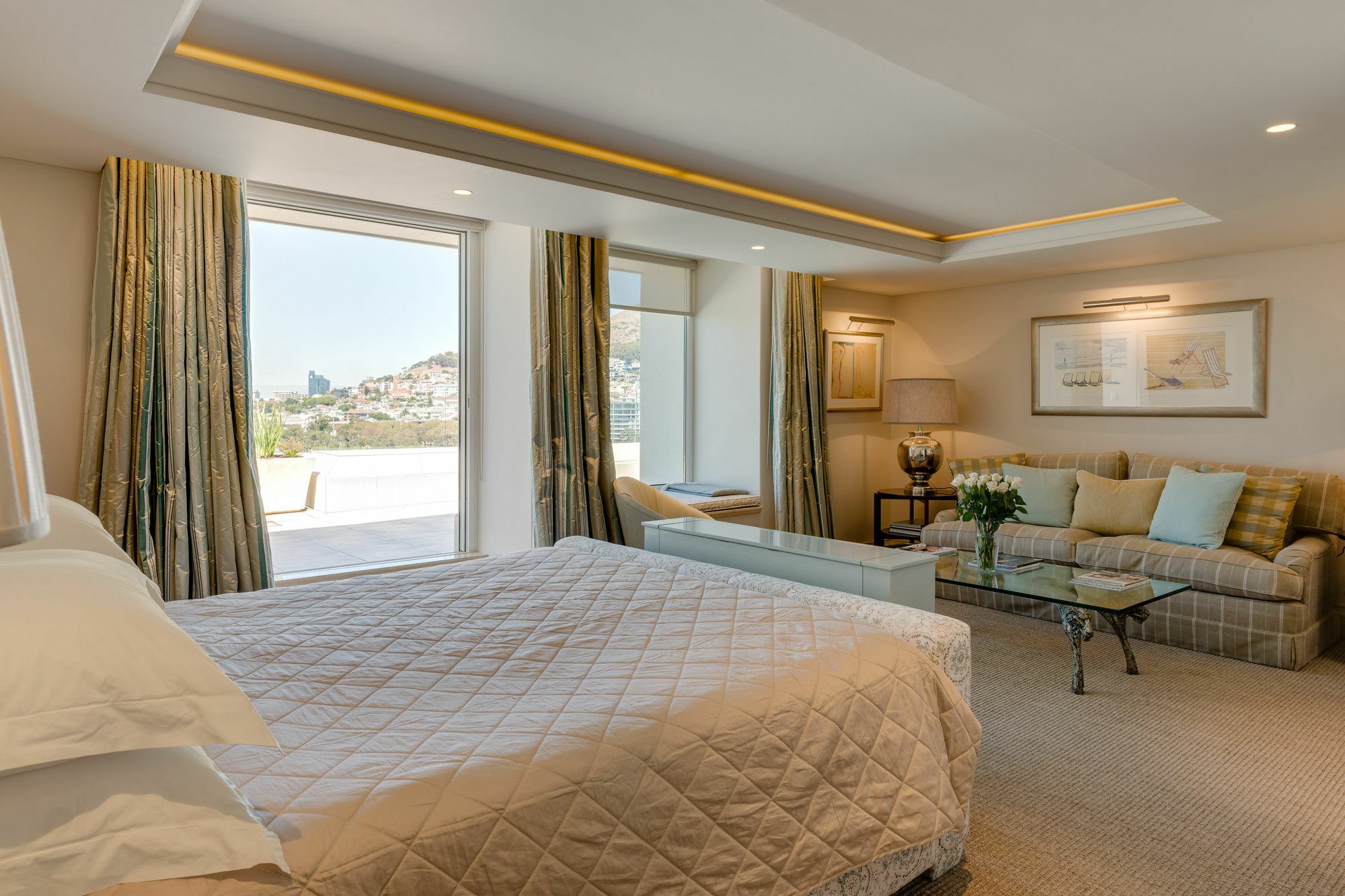 Apartment La Rive The Penthouse Cape Town