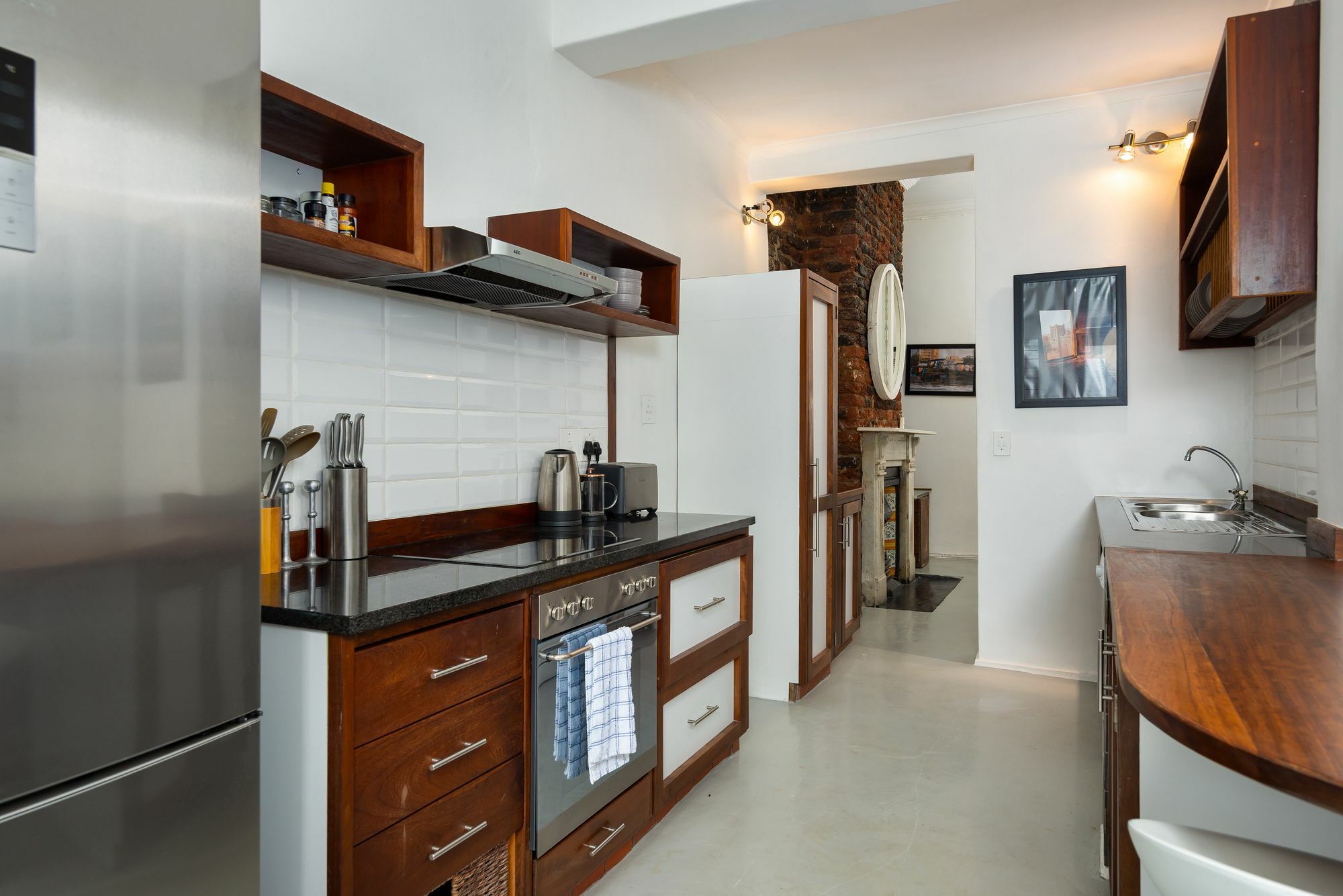 Gordon St 18 Apartment