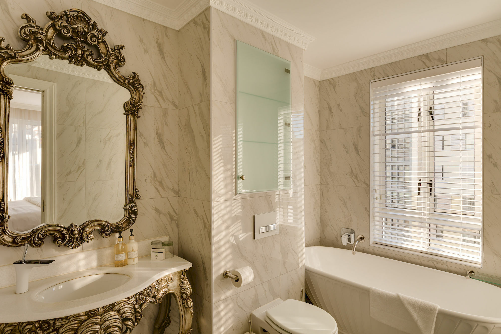 Apartment Versailles Luxury And Cape Town