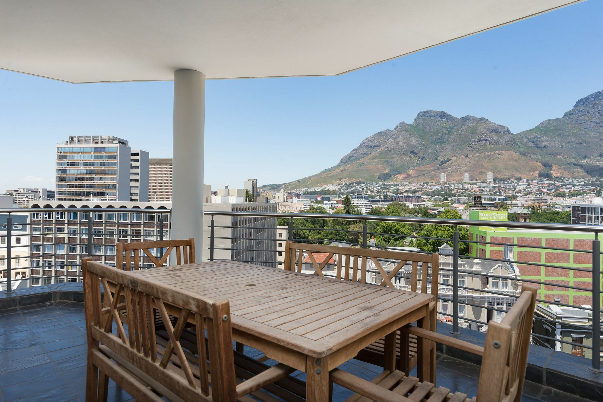 Flatrock 905 Cape Town
