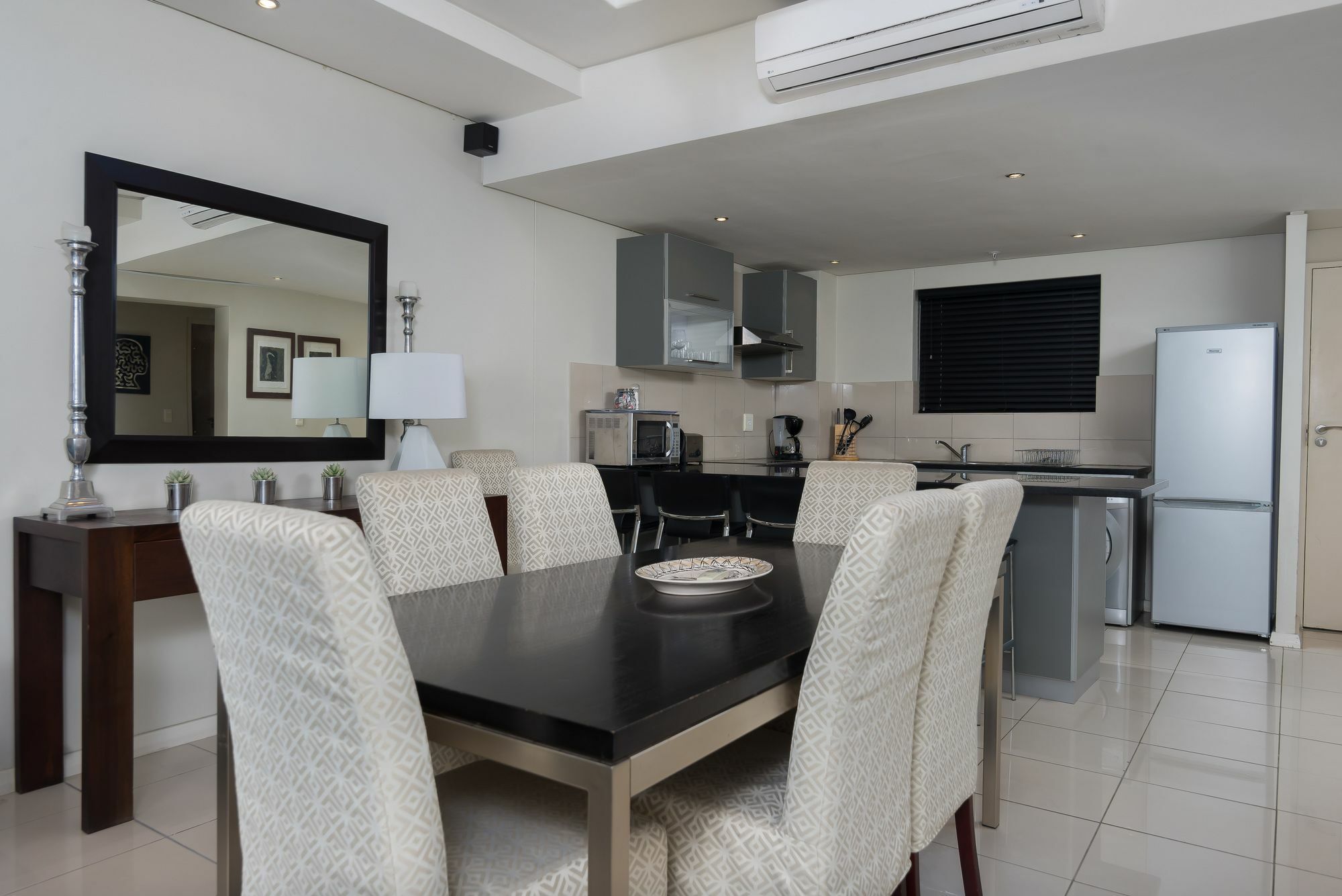 Flatrock 905 Apartment