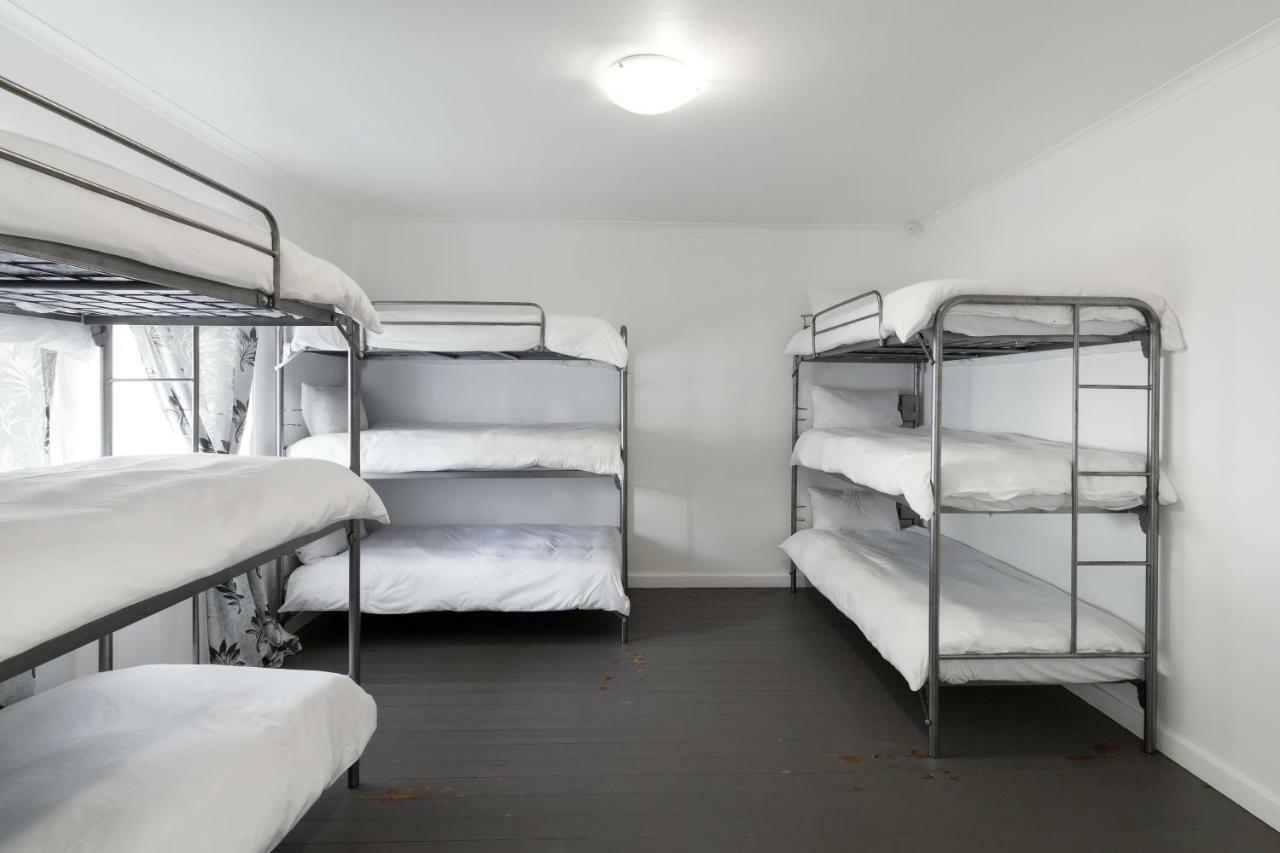 Ds Backpackers In Green Point *
