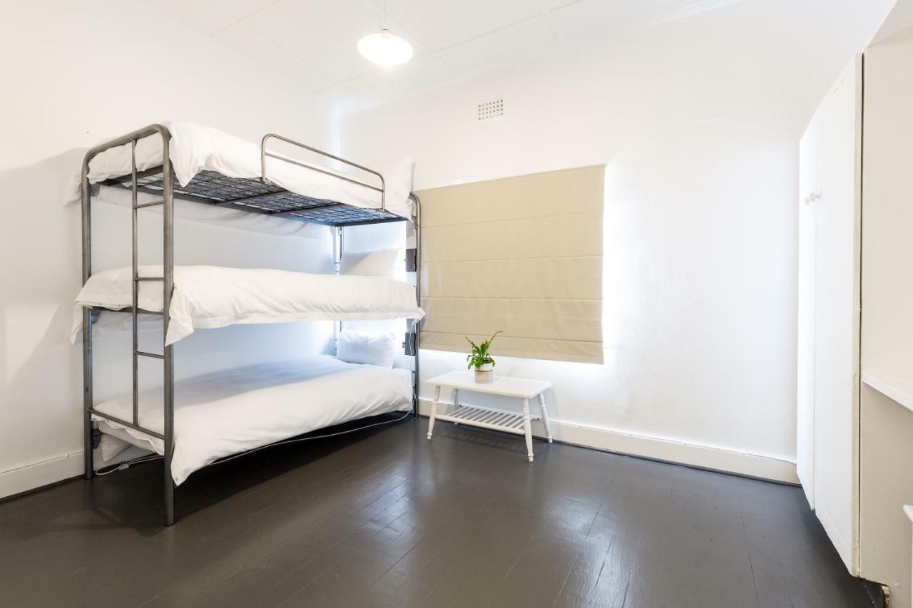 Ds Backpackers In Green Point Hostel Cape Town