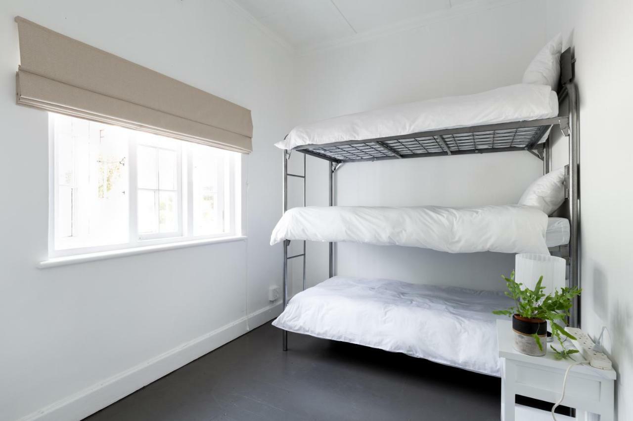 Ds Backpackers In Green Point