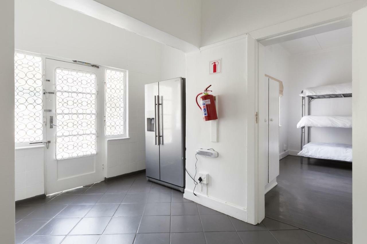 Hostel Ds Backpackers In Green Point Cape Town