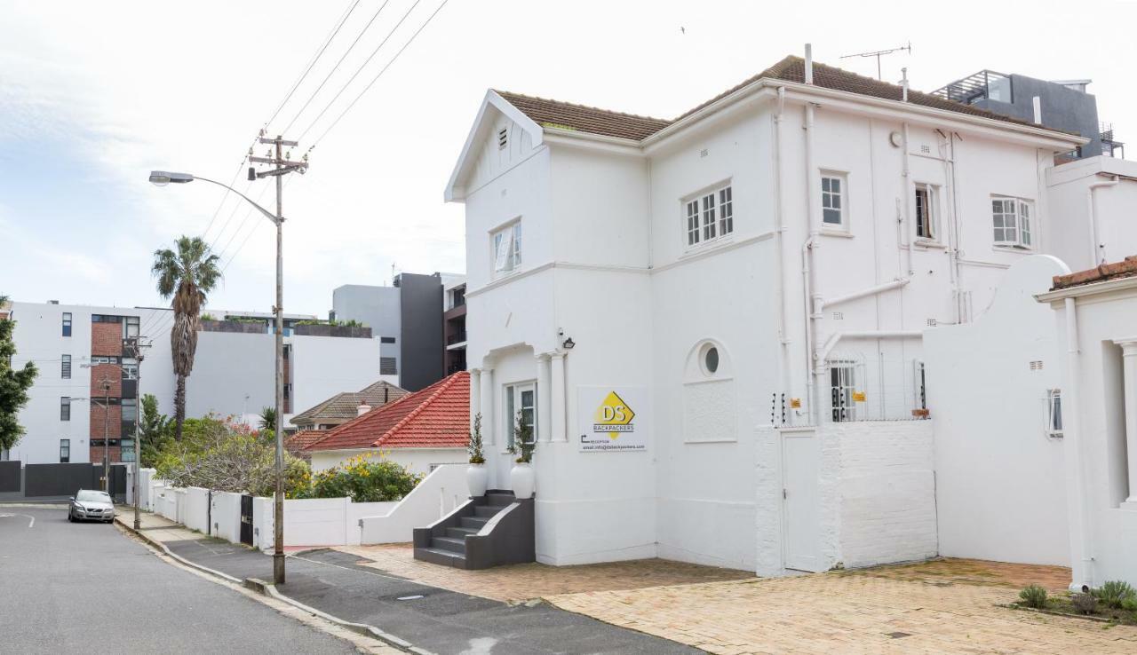 Hostel Ds Backpackers In Green Point Cape Town