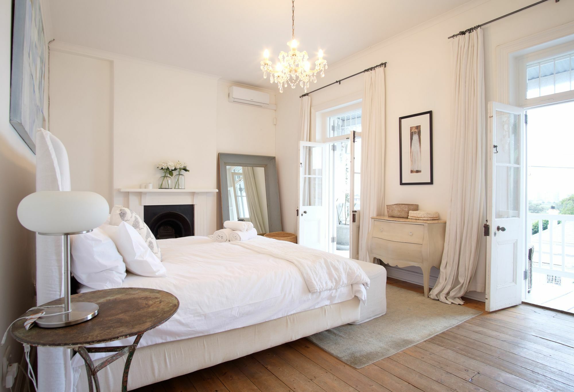 Authentic Travel Apartment Cape Town